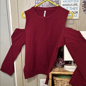 Elegant Maroon Cold Shoulder Sweatshirt